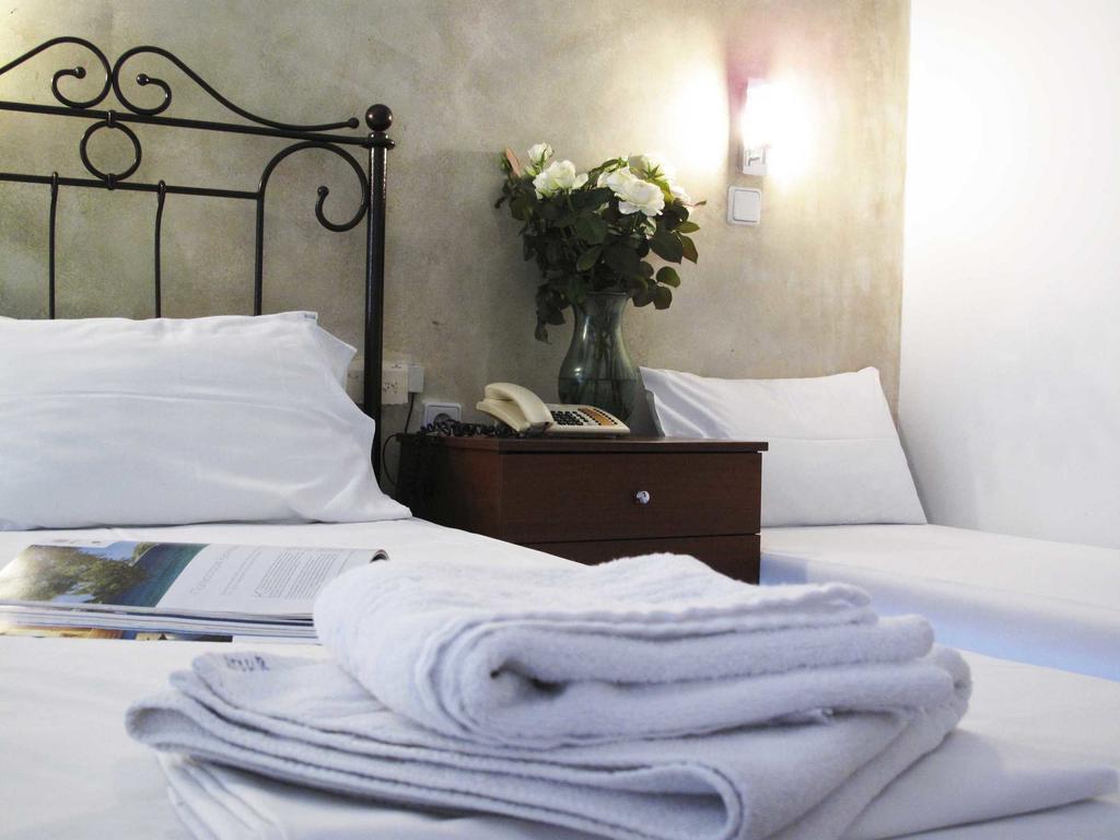 Hotel Azur Kriopigi Zimmer foto